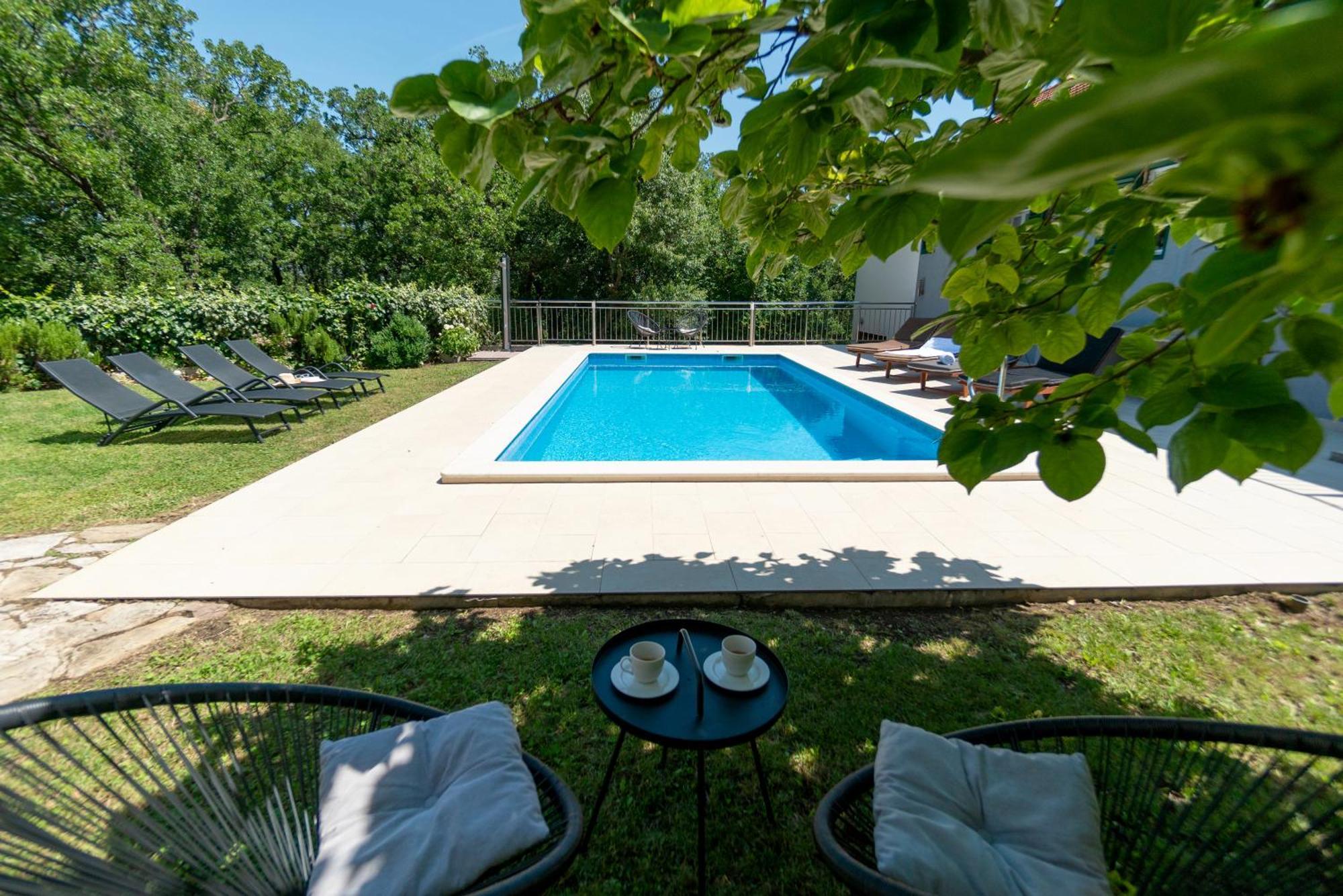 Apartments Srdanovic Омиш Экстерьер фото